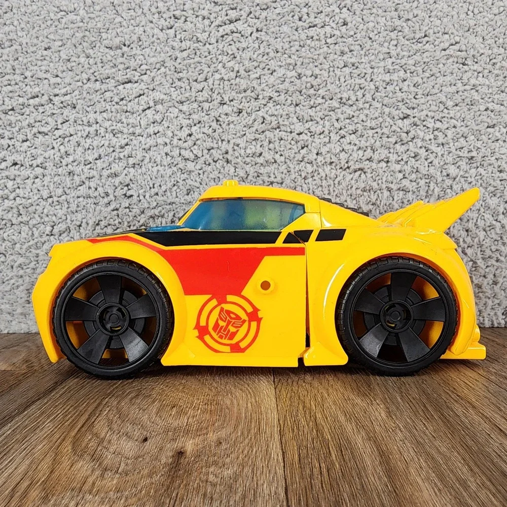 Playskool Heroes Transformers Rescue Bots Bumblebee Rescue Guard